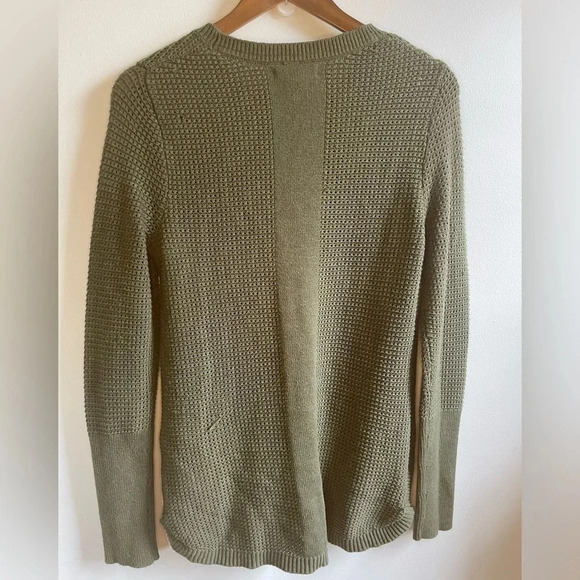 Anthropologie Women’s Olive Sweater, Size M - Picture 2 of 8